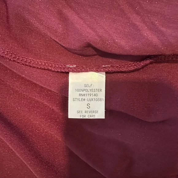 FAVLUX Deep Burgundy Crushed Velvet Cardigan! Like new! - Picture 8 of 8